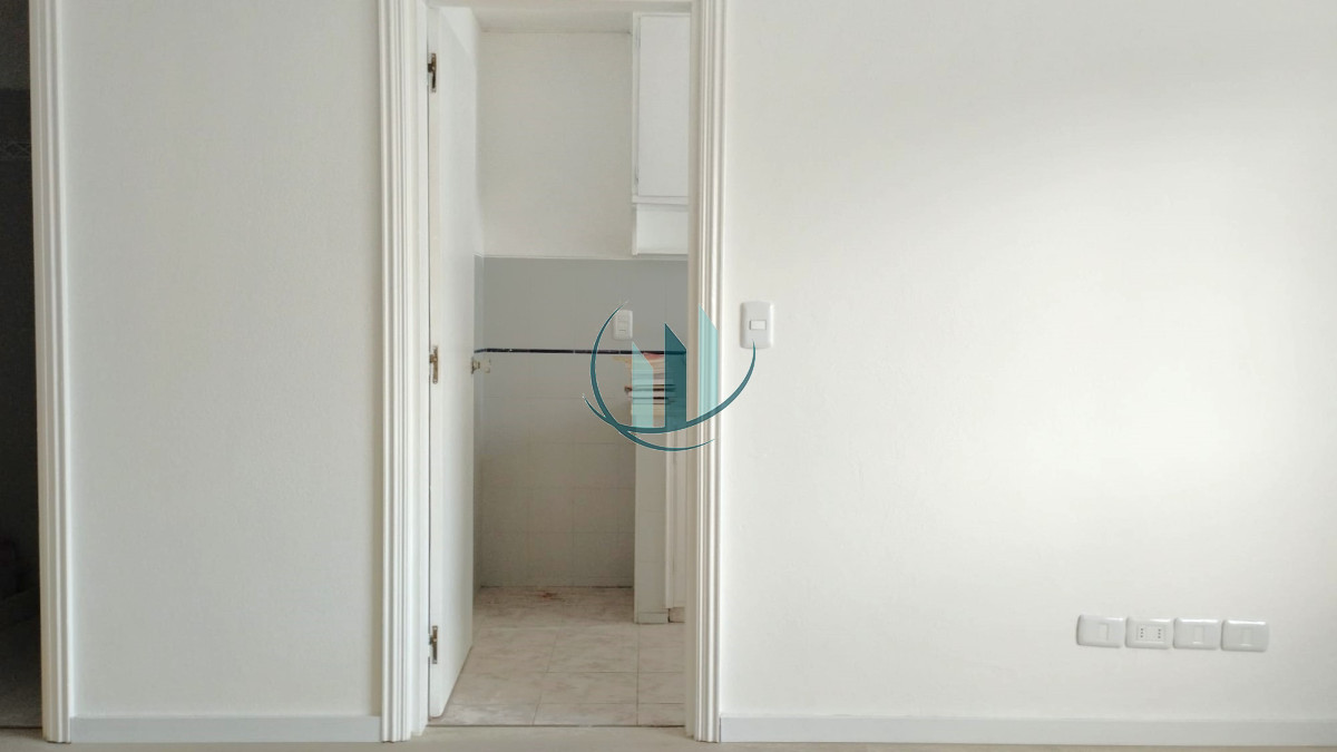 Apartamento ID.770 - 1 DORMITORIO a 100mt Terminal de Maldonado