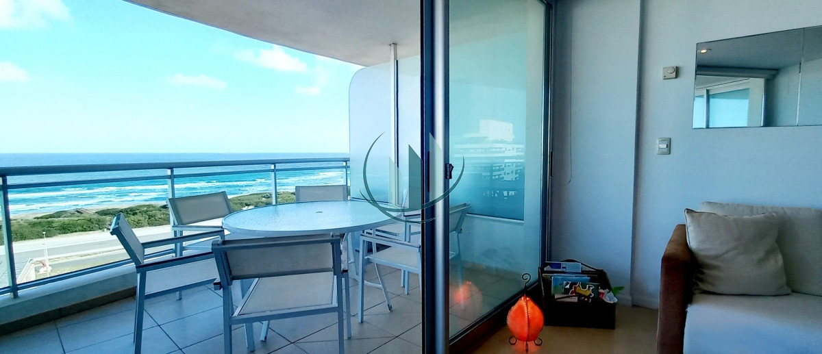 Apartamento ID.301 - Apartamento en primera linea de playa Brava 3 dormitorios mas servicio