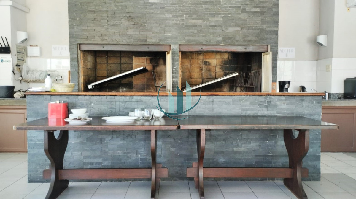 Apartamento ID.779 - ALQUILER INVERNAL - 3 Dormitorios con garage en pleno centro de Punta del Este