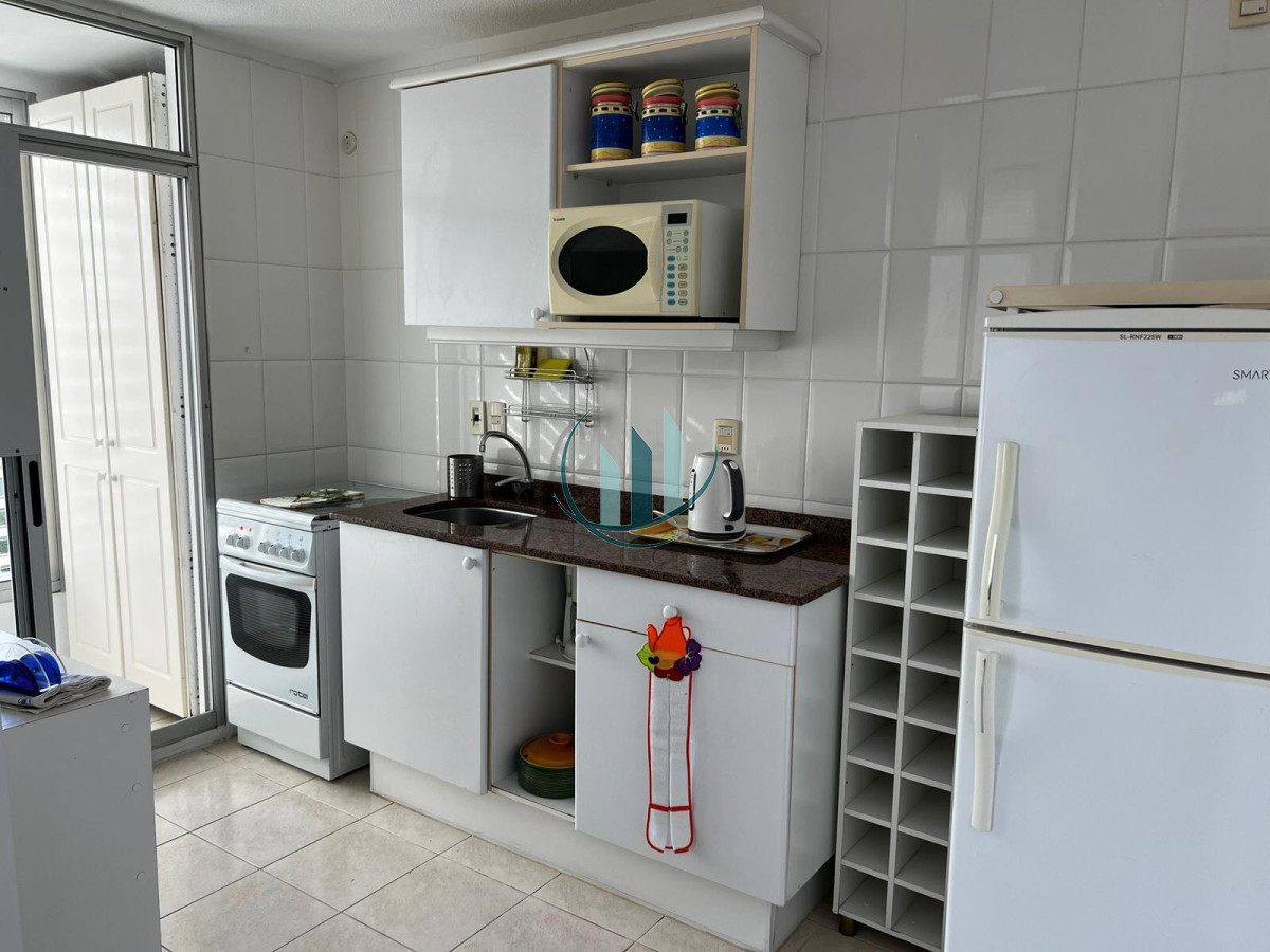 Apartamento ID.605 - Alquiler en Torre Amadeus Punta del Este 