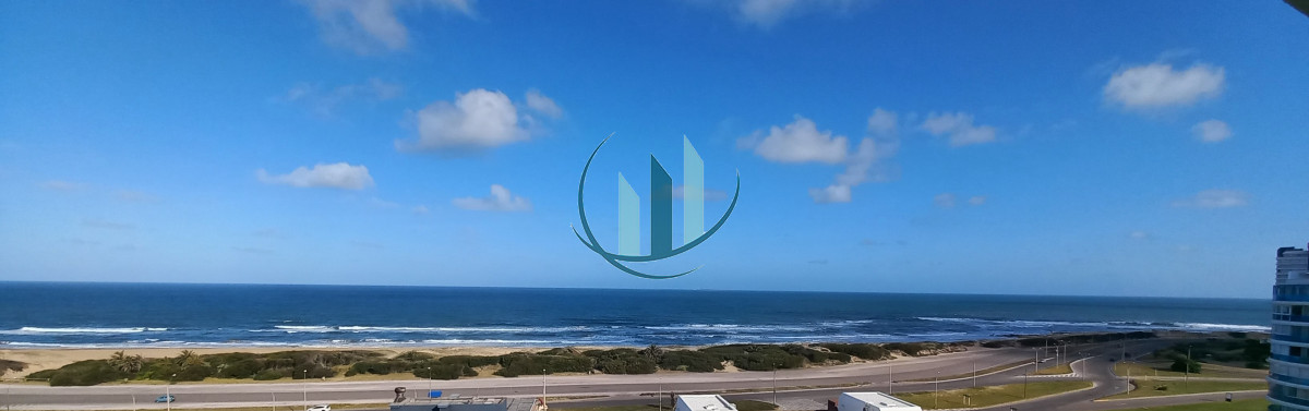 Apartamento ID.301 - Apartamento en primera linea de playa Brava 3 dormitorios mas servicio