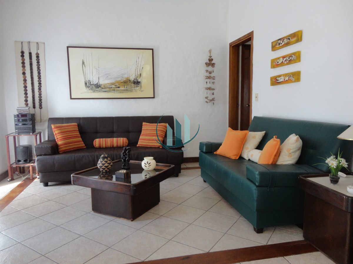 Casa ID.624 - Casa con jardín a pasos de la playa mansa 