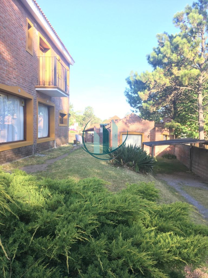 Casa ID.650 - Se alquila casa en Pinares. Excelente estado 