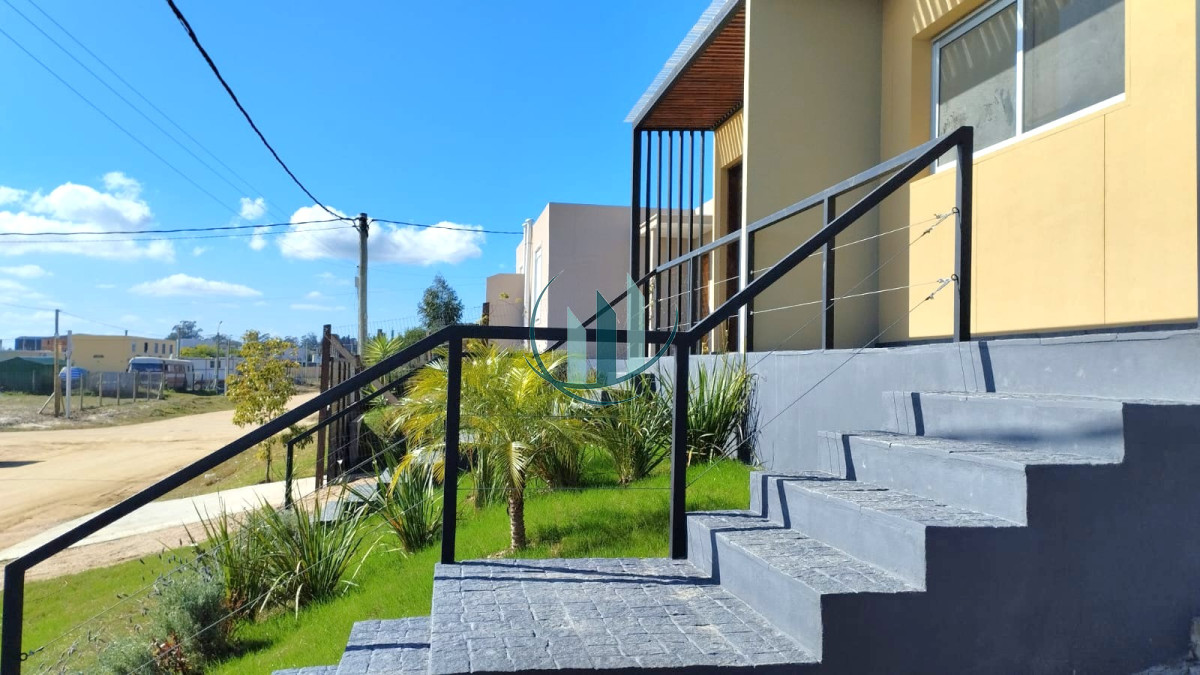 Casa ID.811 - Casa Duplex 2 Dormitorios + Estacionamiento +  Parrillero