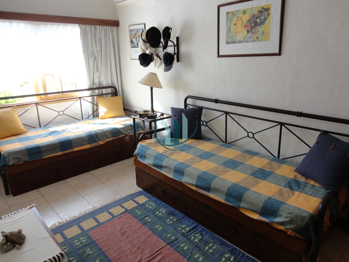Casa ID.624 - Casa con jardín a pasos de la playa mansa 