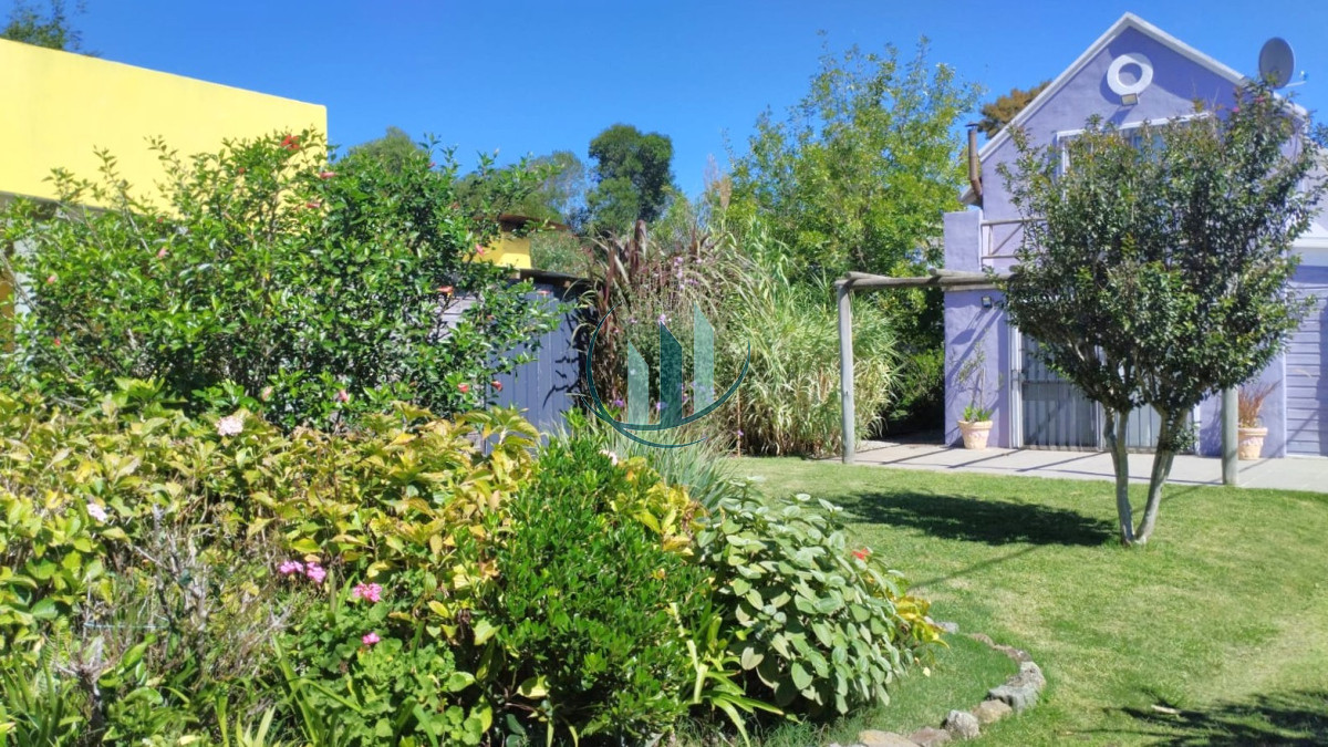 Casa ID.789 - EN VENTA - Hermosa casa de 1 Dorm + Parrillero en El Chorro