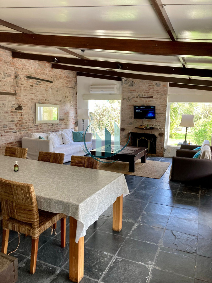 Casa ID.281 - ALQUILER TEMPORAL -Casa de campo en La Barra 5 dorm a 300mt de la playa
