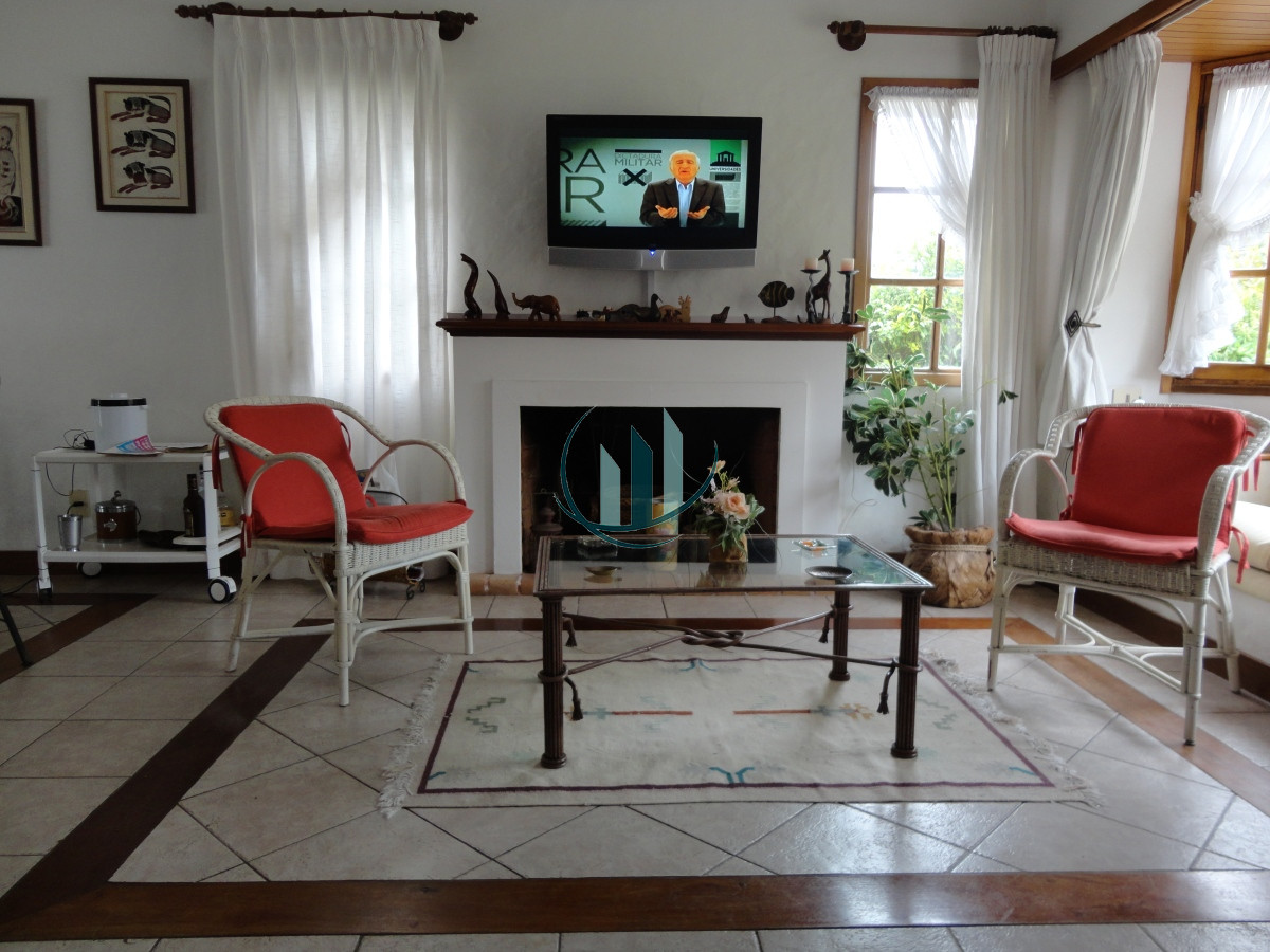 Casa ID.624 - Casa con jardín a pasos de la playa mansa 
