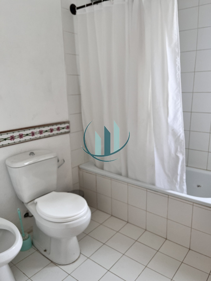 Casa ID.615 - Alquiler en Manantiales con vista al mar 