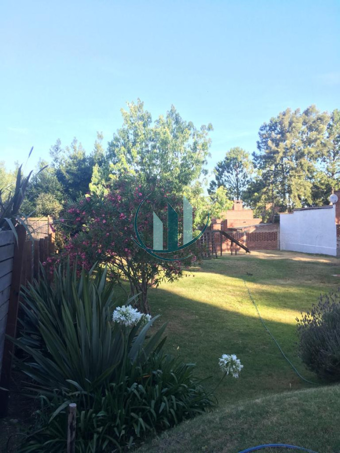 Casa ID.650 - Se alquila casa en Pinares. Excelente estado 