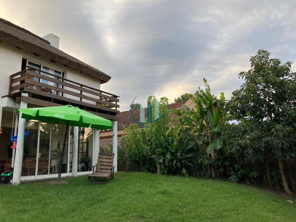 Casa ID.641 - Venta casa en pinares 