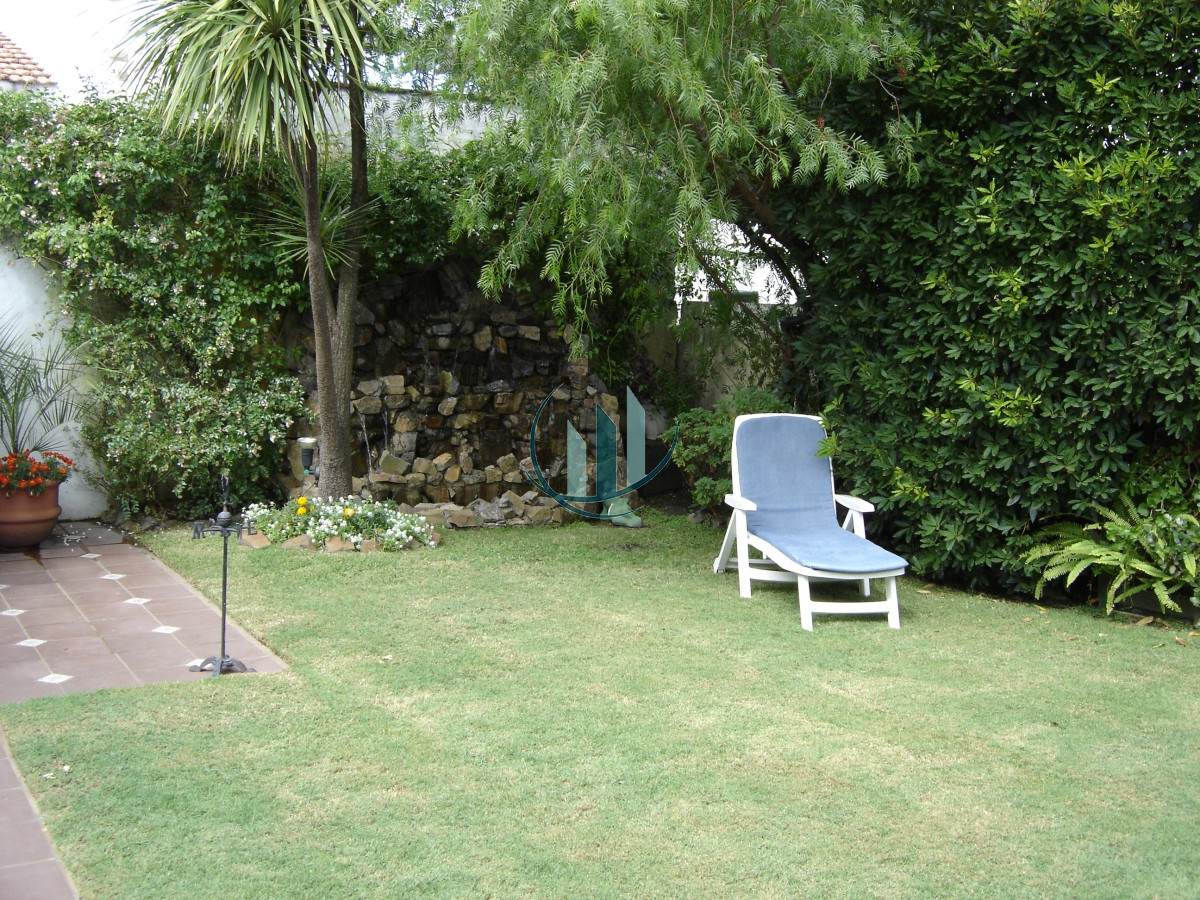 Casa ID.624 - Casa con jardín a pasos de la playa mansa 