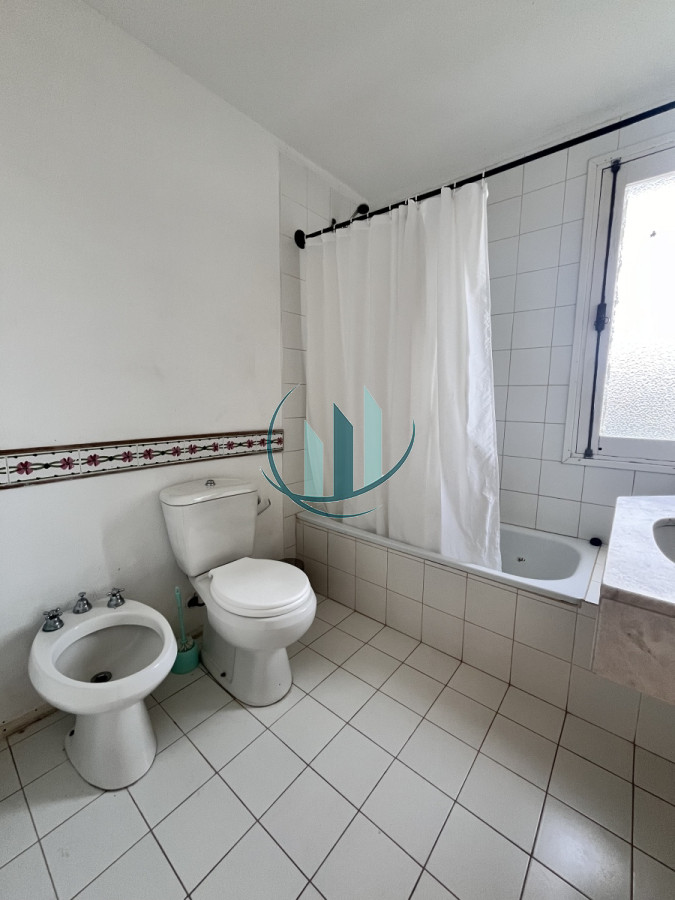 Casa ID.615 - Alquiler en Manantiales con vista al mar 