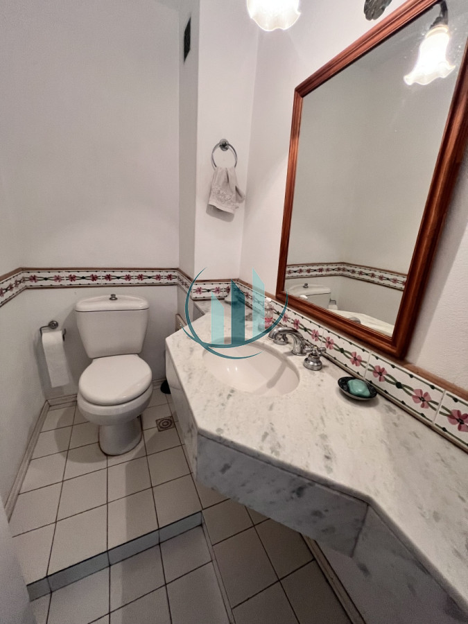 Casa ID.615 - Alquiler en Manantiales con vista al mar 