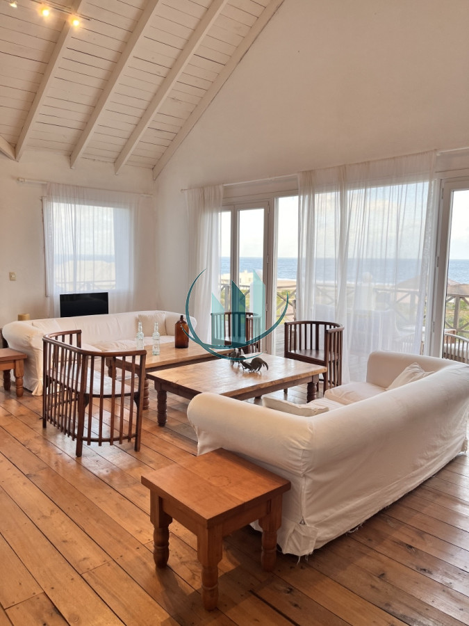 Casa ID.615 - Alquiler en Manantiales con vista al mar 