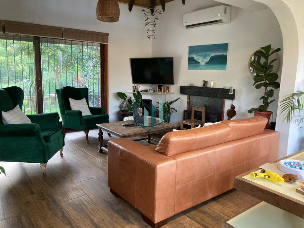 Casa ID.641 - Venta casa en pinares 