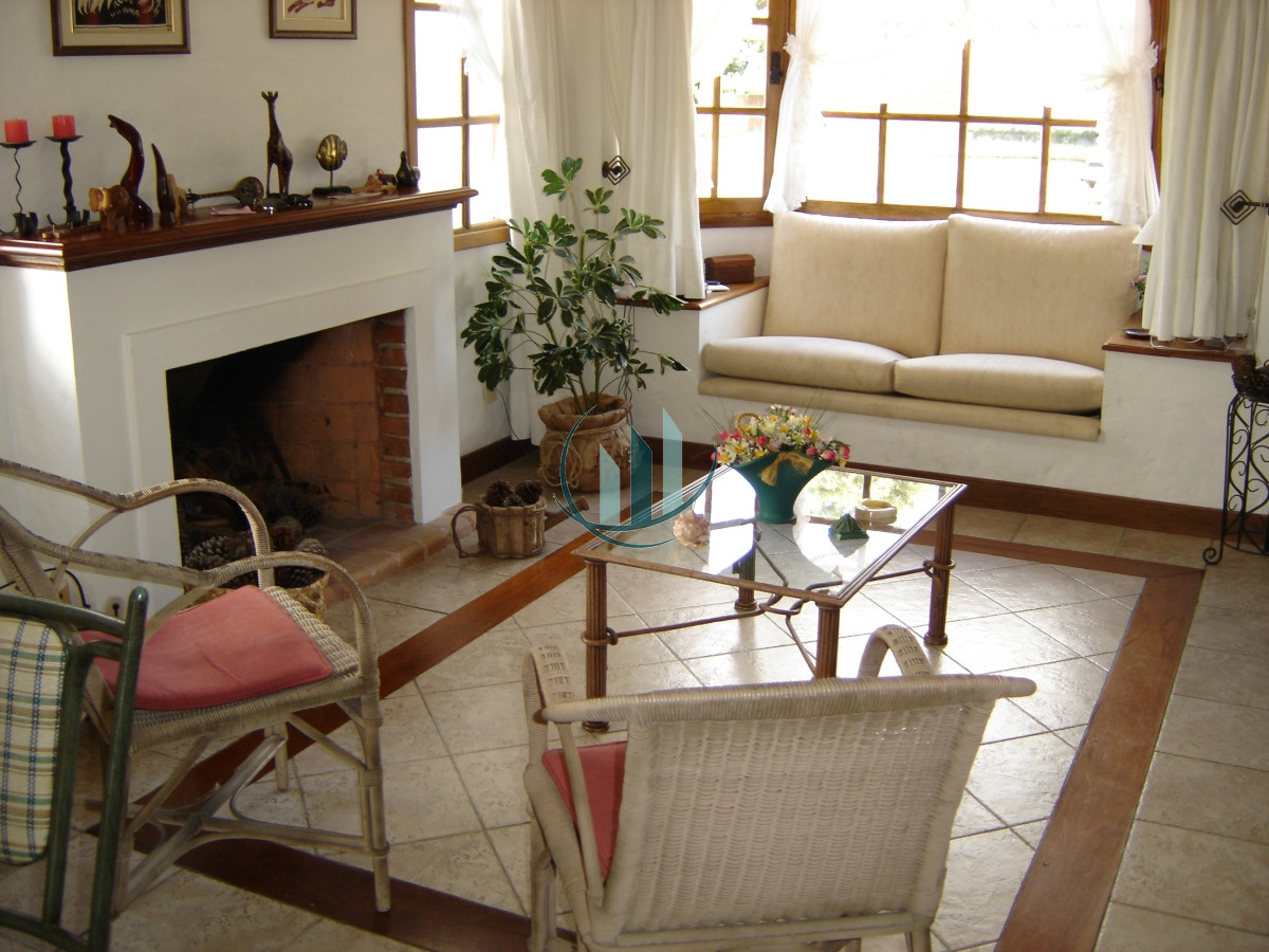 Casa ID.624 - Casa con jardín a pasos de la playa mansa 