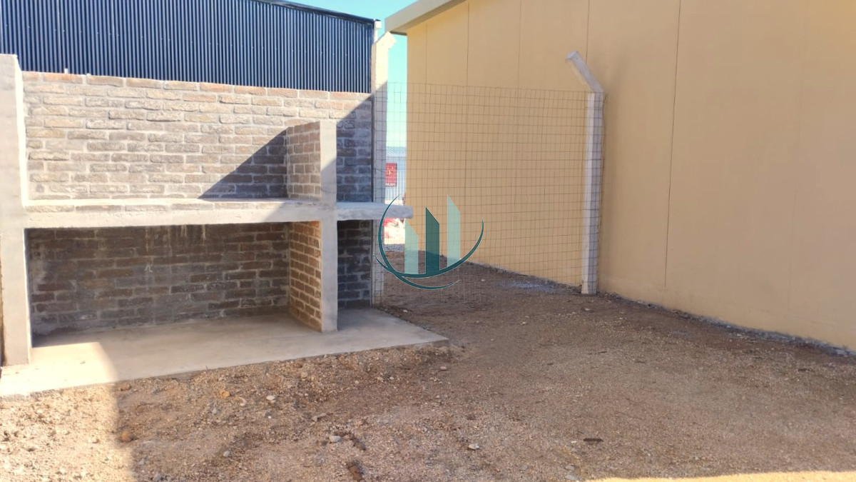 Casa ID.811 - Casa Duplex 2 Dormitorios + Estacionamiento +  Parrillero