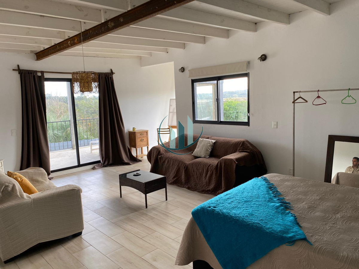 Casa ID.654 - Se vende hermosa casa en Lausana + apartamento de 1 dormitorio