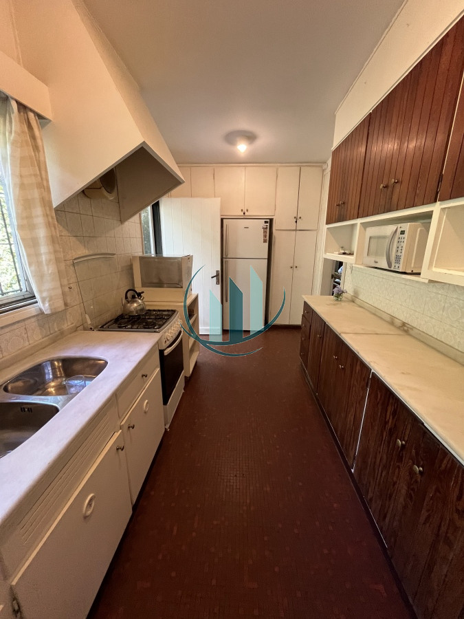 Casa ID.290 - ALQUILER DE VERANO - Casa de 4 dormitorios en playa Mansa a 300mt del mar