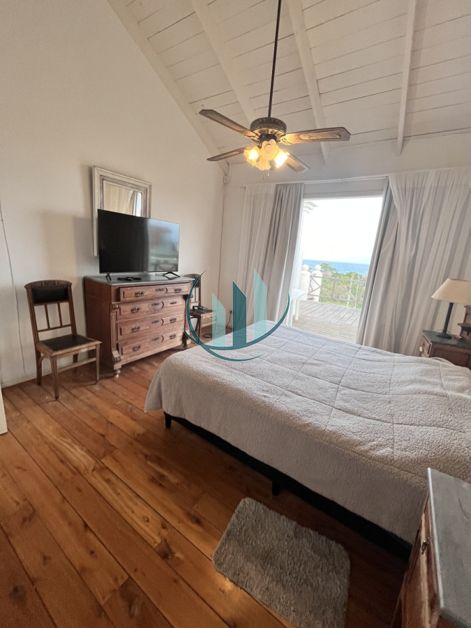 Casa ID.615 - Alquiler en Manantiales con vista al mar 
