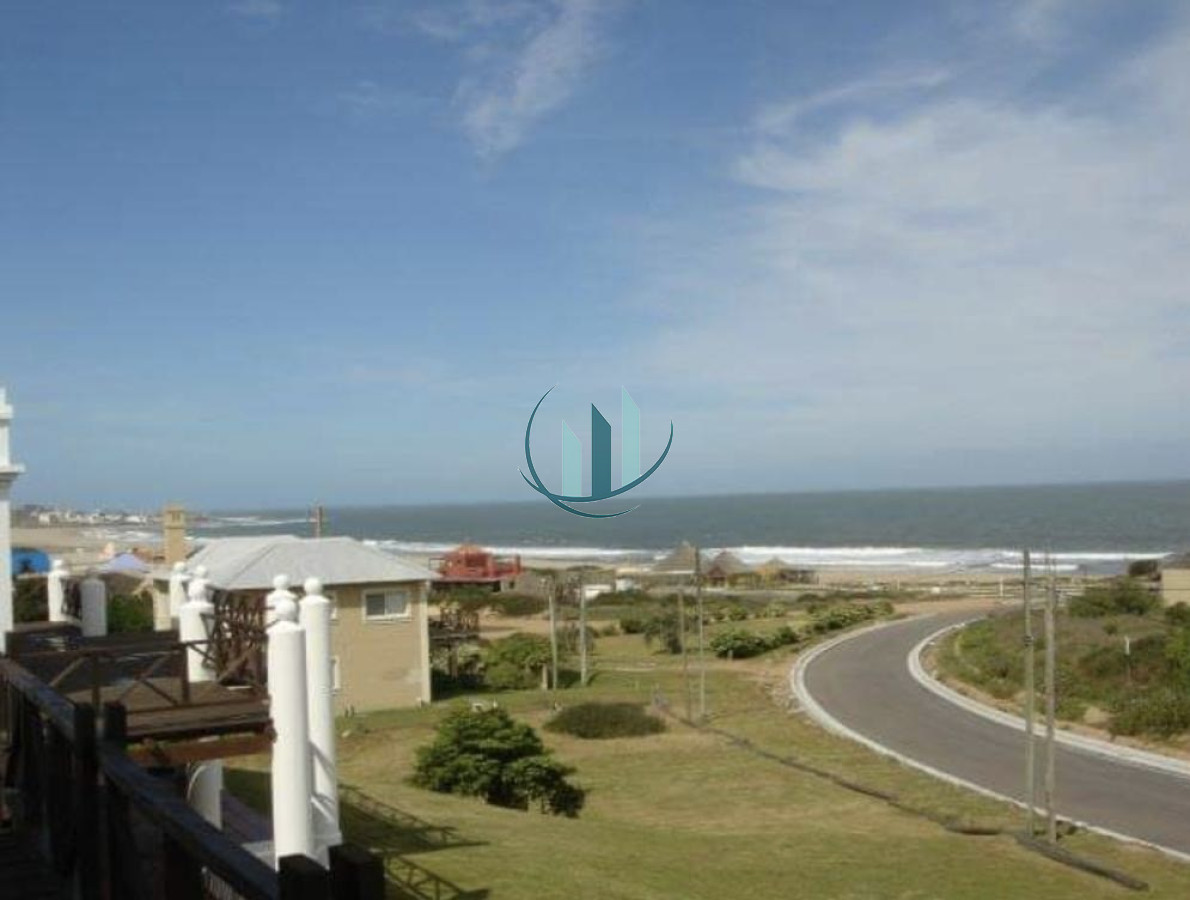 Casa ID.615 - Alquiler en Manantiales con vista al mar 