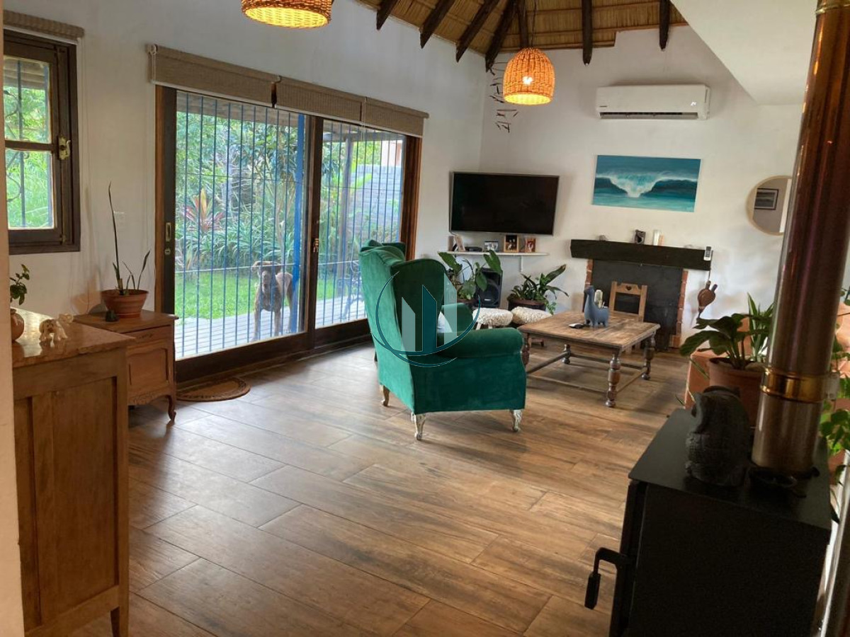 Casa ID.641 - Venta casa en pinares 