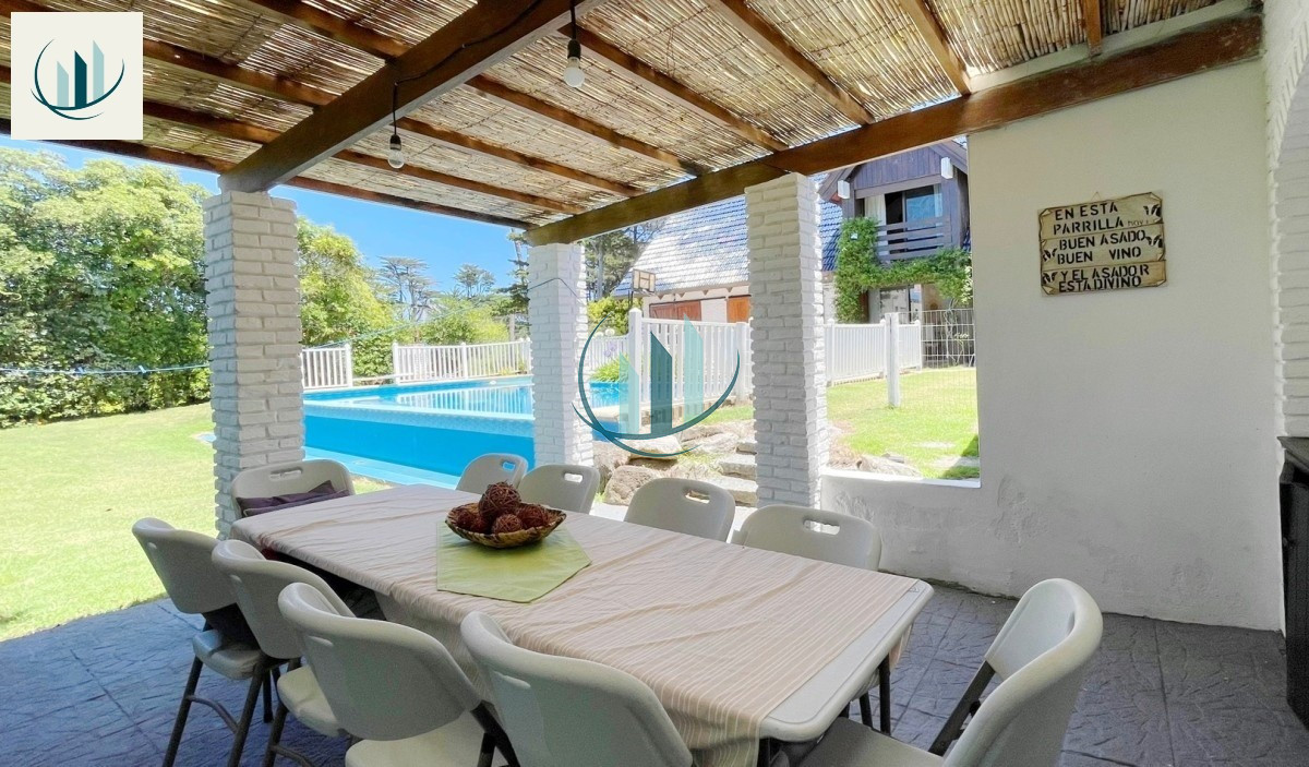 Casa ID.571 - ALQUILER ANUAL CASA a 50 mts de la playa 