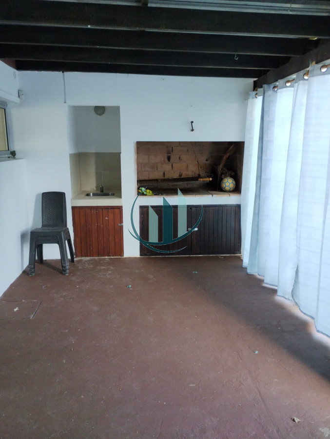 Casa ID.597 - Se alquila casa anual en Jardines de Córdoba