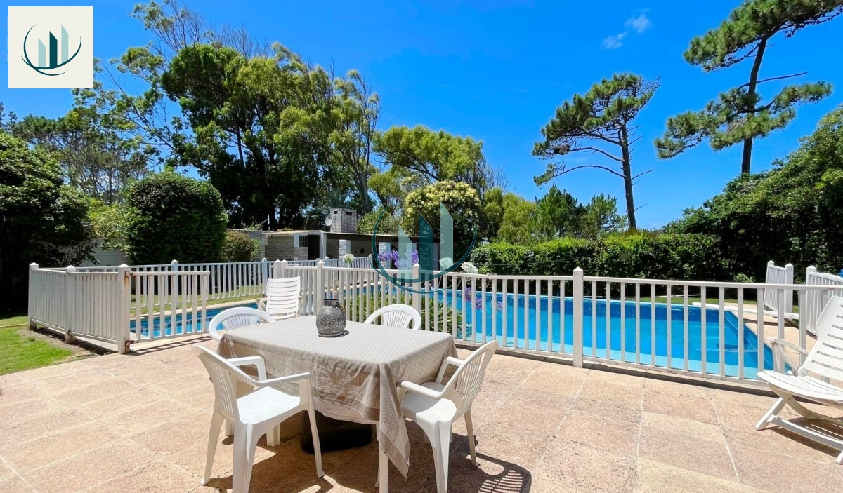 Casa ID.571 - ALQUILER ANUAL CASA a 50 mts de la playa 