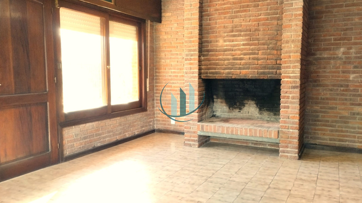 Casa ID.804 - ALQUILER ANUAL 3 Dormitorios en Barrio Altos del Pinar 