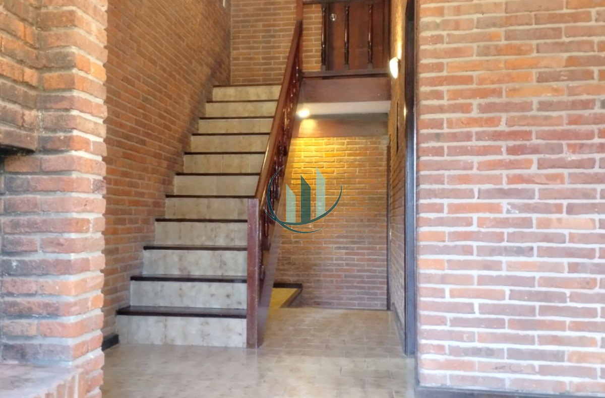 Casa ID.804 - ALQUILER ANUAL 3 Dormitorios en Barrio Altos del Pinar 