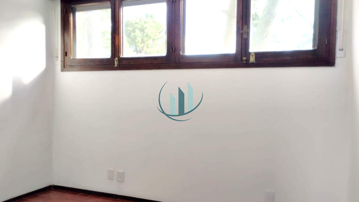 Casa ID.804 - ALQUILER ANUAL 3 Dormitorios en Barrio Altos del Pinar 