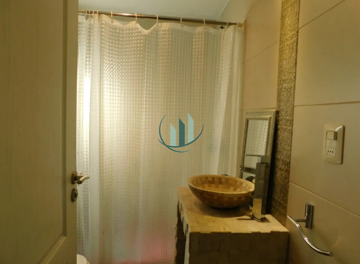 Casa ID.629 - ALQUILER ANUAL Casa 3 Dormitorios con piscina climatizada Playa Mansa, Cantegril