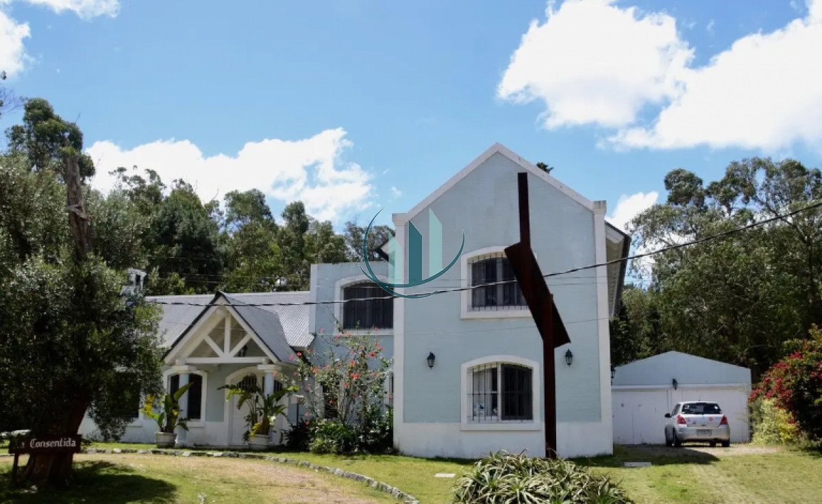 Casa ID.284 - ALQUILER TEMPORAL - Casa de verano en La Barra 4 domitorios a 400mts del mar