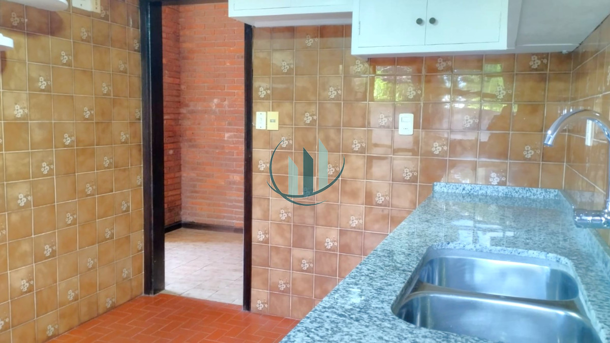 Casa ID.804 - ALQUILER ANUAL 3 Dormitorios en Barrio Altos del Pinar 