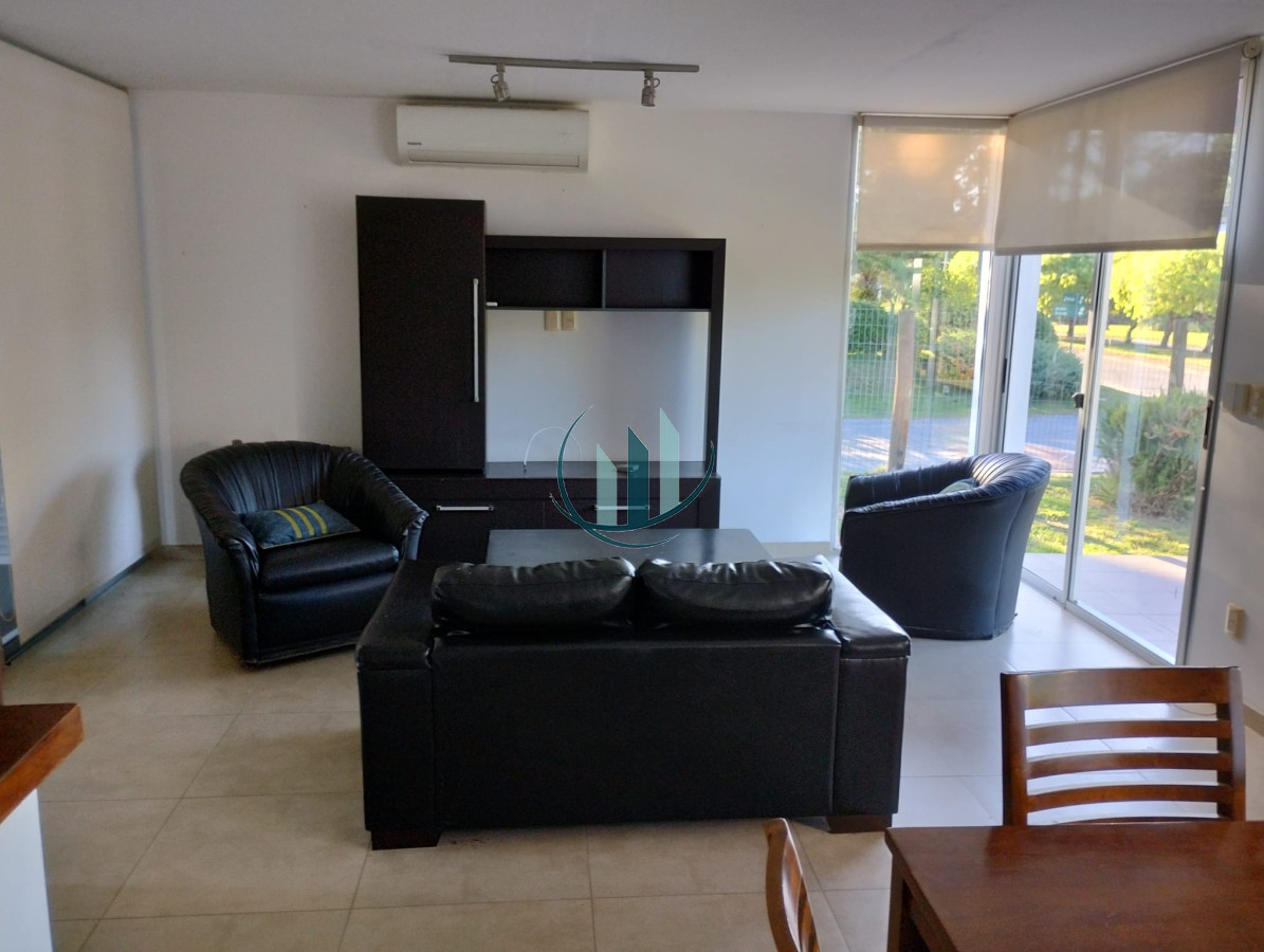 Casa ID.597 - Se alquila casa anual en Jardines de Córdoba