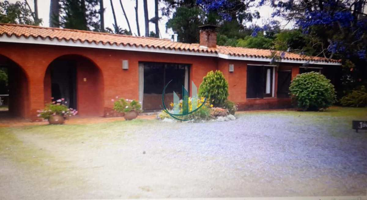 Casa ID.228 - Vendo Casa en Pinares. 