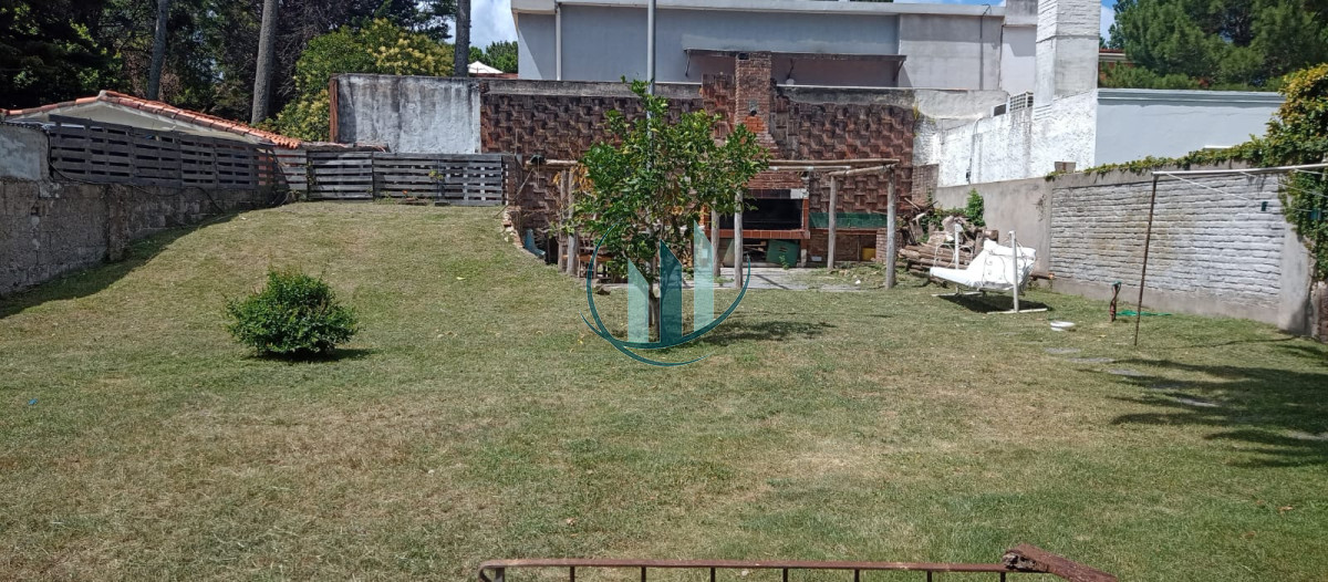 Casa ID.556 - Casa Av Francia a 2pp mts del mar con 3 habitaciones 2 baños.