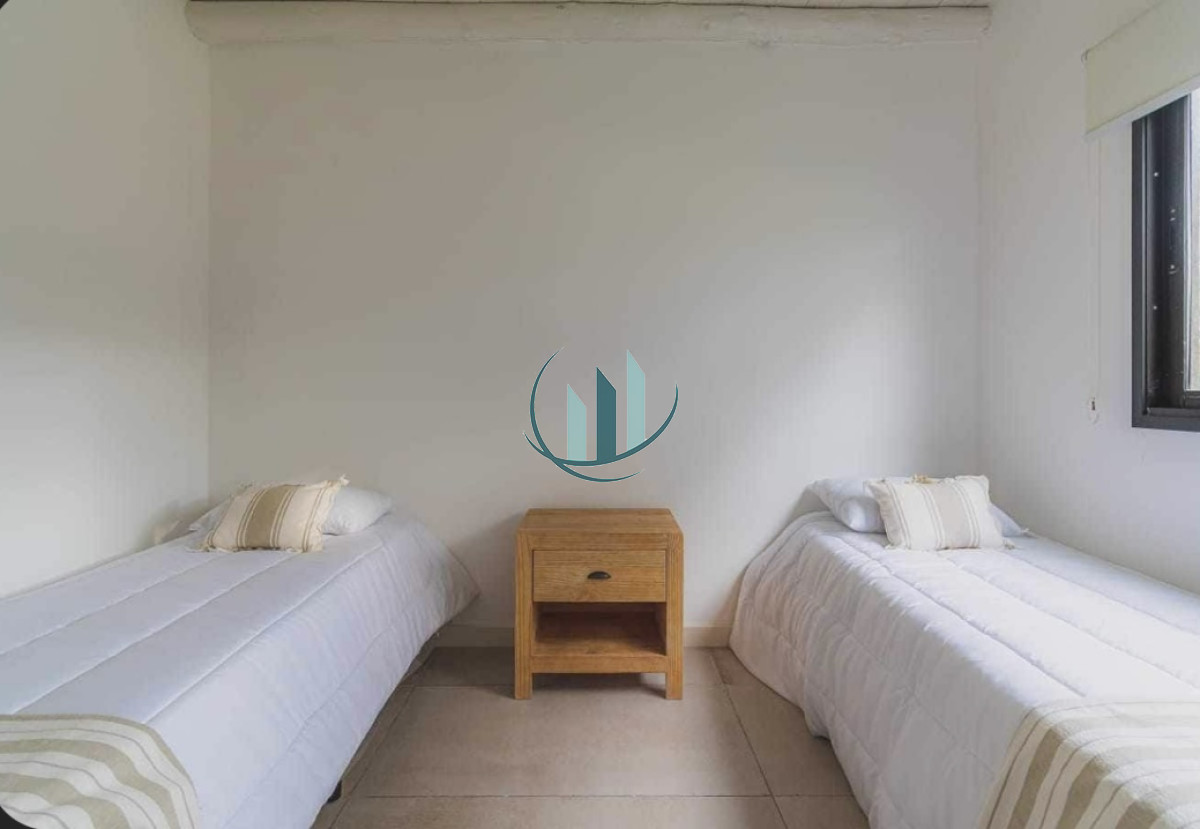 Casa ID.441 - Venta Parque Burnett