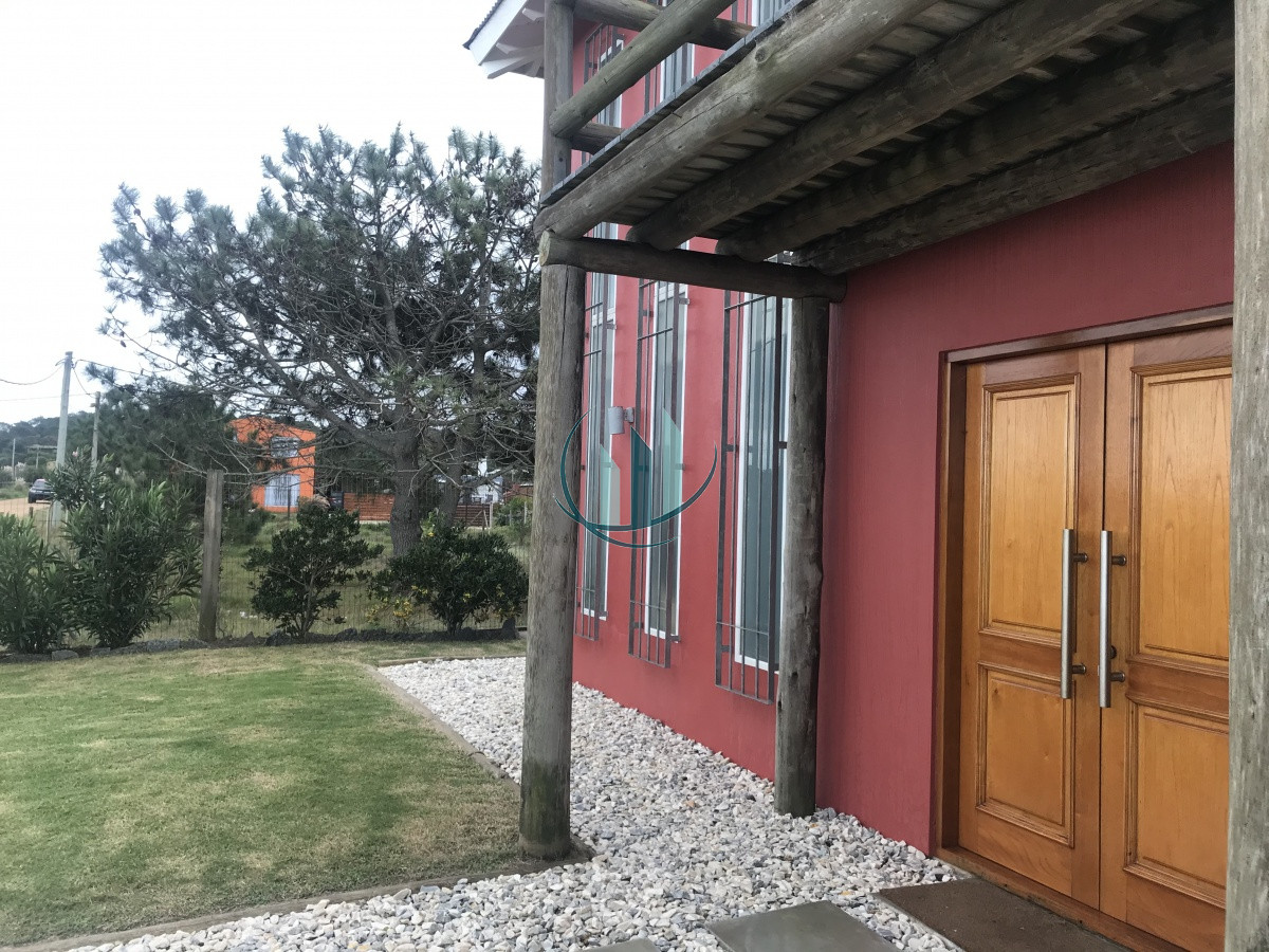 Casa ID.29 - Venta Hermosa Casa Balneario BsAs