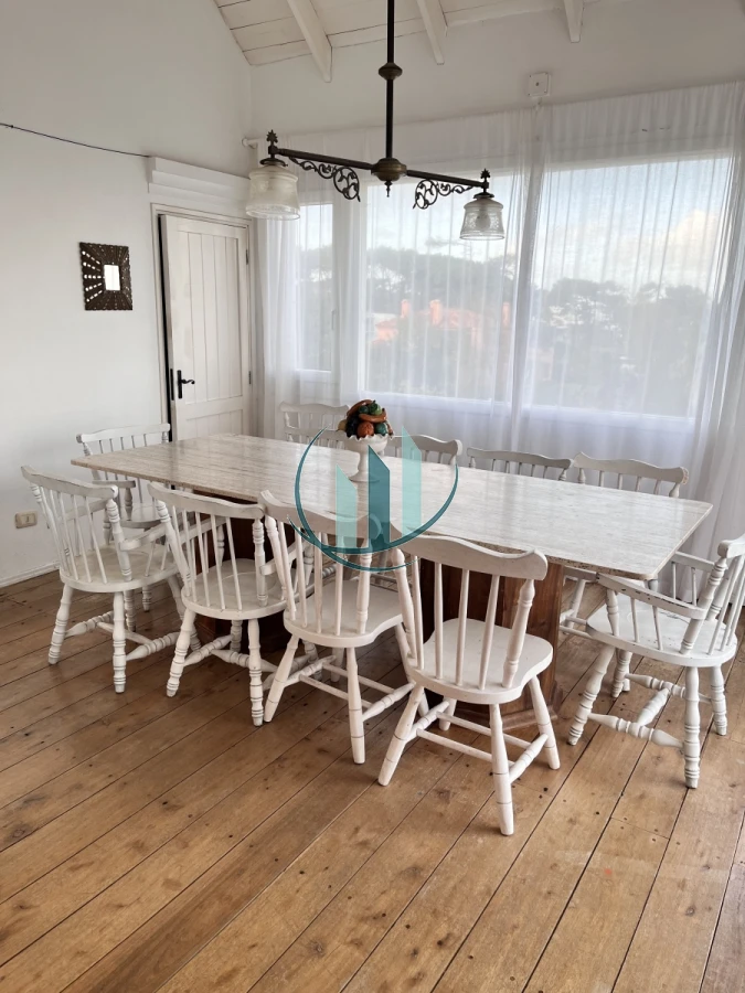 Casa ID.615 - Alquiler en Manantiales con vista al mar 