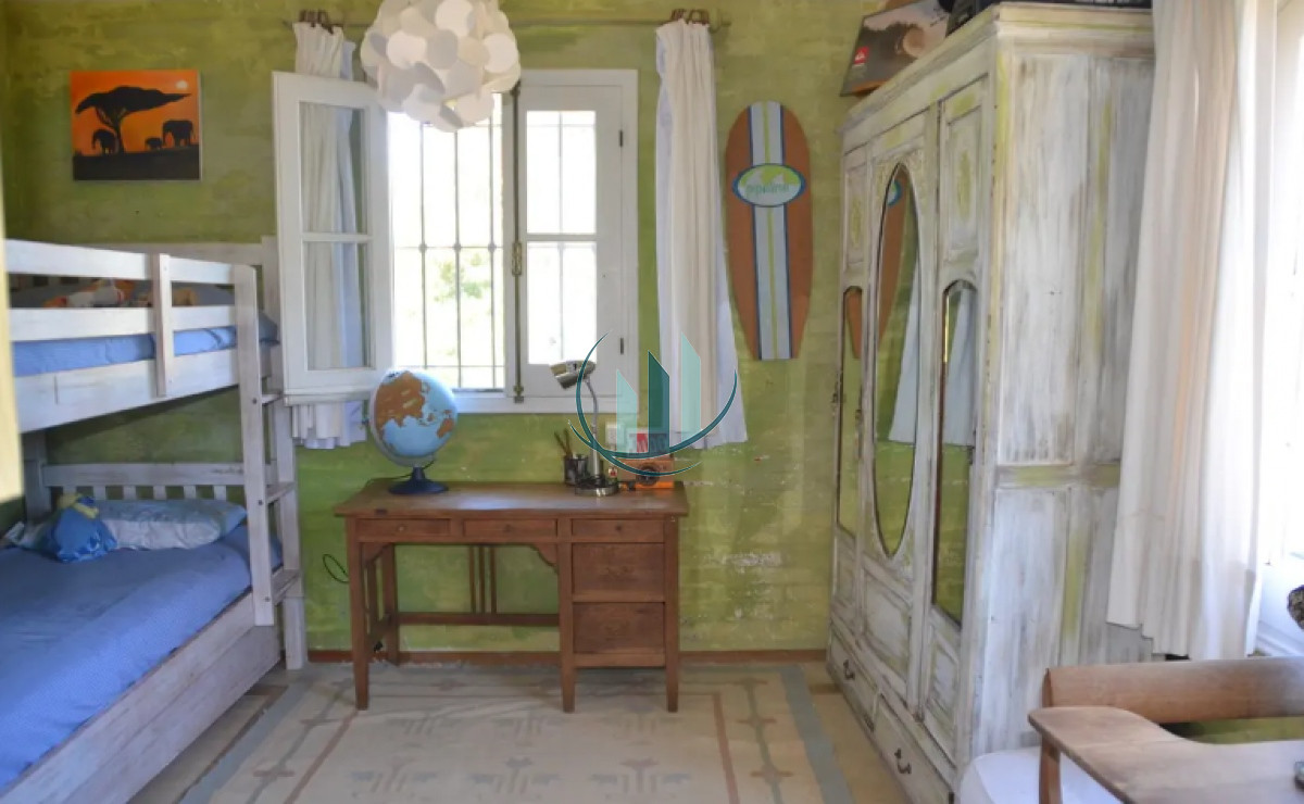 Casa ID.284 - ALQUILER TEMPORAL - Casa de verano en La Barra 4 domitorios a 400mts del mar