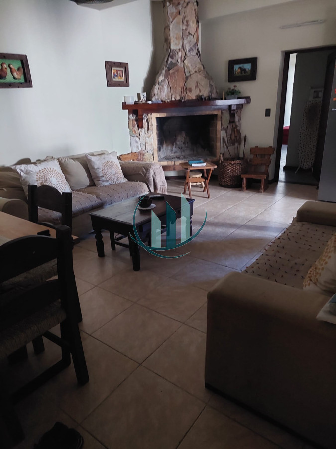 Casa ID.700 - Se alquila en San Carlos, ideal para negocio 