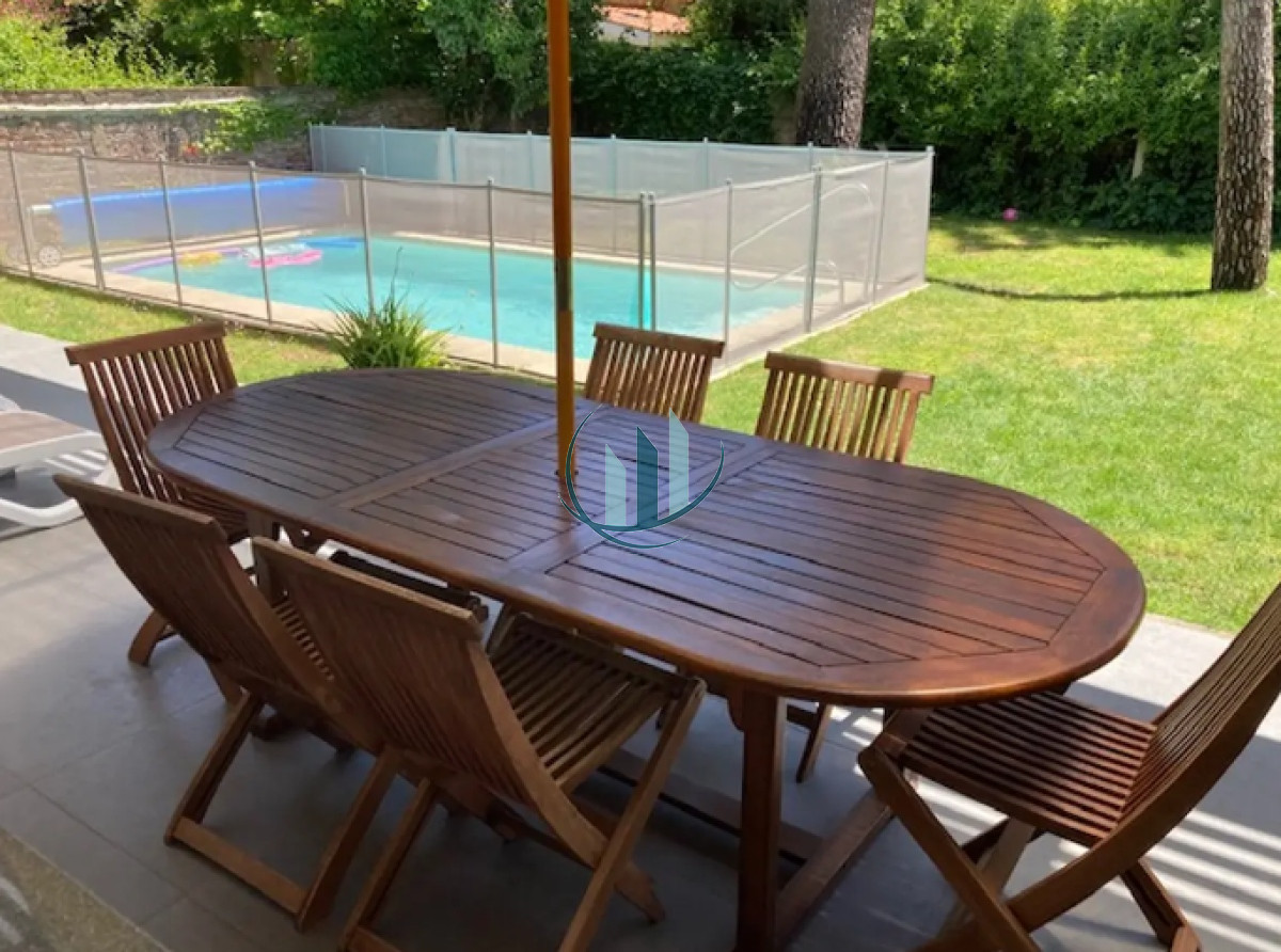 Casa ID.629 - ALQUILER ANUAL Casa 3 Dormitorios con piscina climatizada Playa Mansa, Cantegril