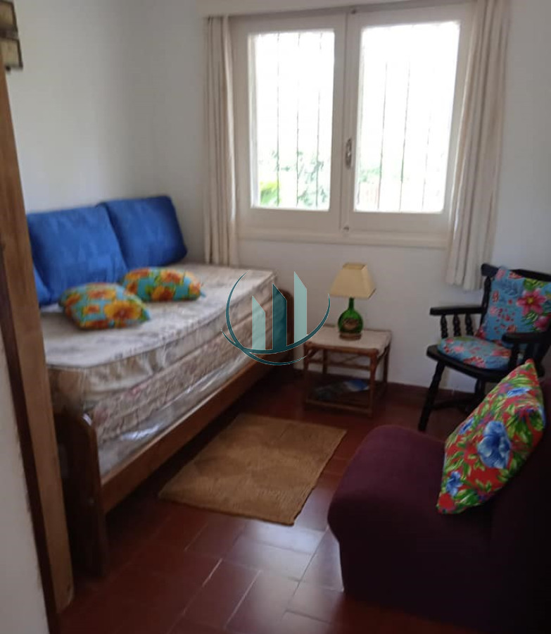 Casa ID.628 - ALQUILER ANUAL Casa en Barrio Pinares 3 dormitorios amueblada