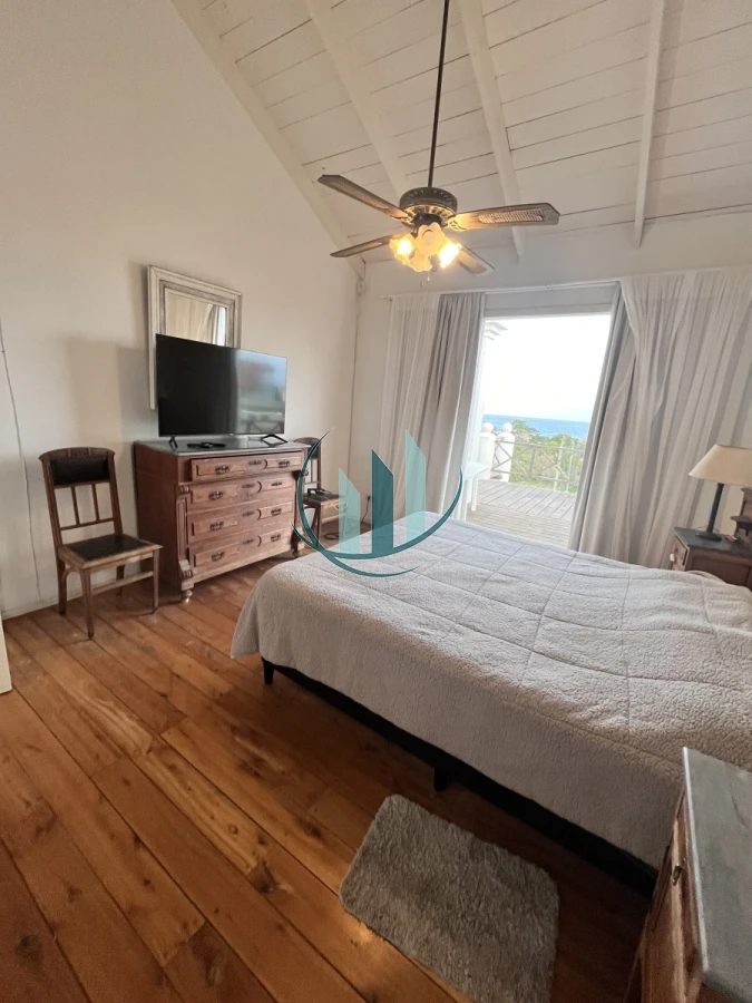 Casa ID.615 - Alquiler en Manantiales con vista al mar 
