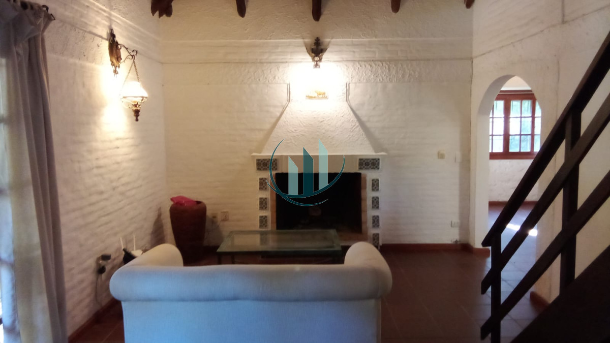 Casa ID.645 - Alquiler Anual en Pinares