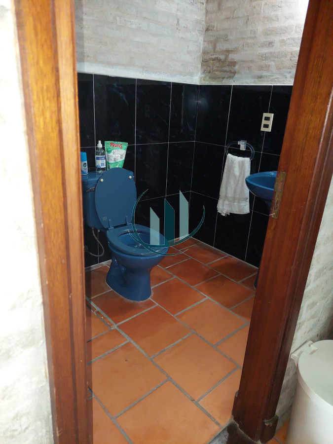 Casa ID.700 - Se alquila en San Carlos, ideal para negocio 