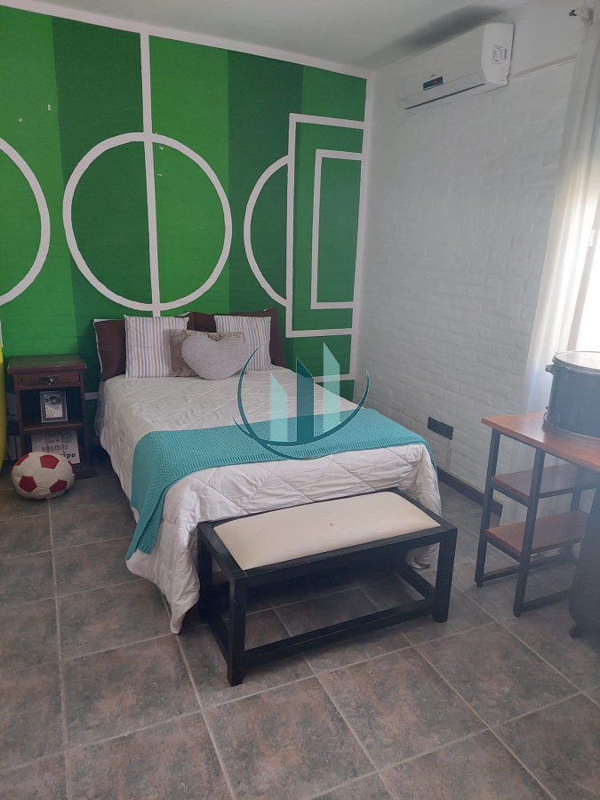 Casa ID.700 - Se alquila en San Carlos, ideal para negocio 